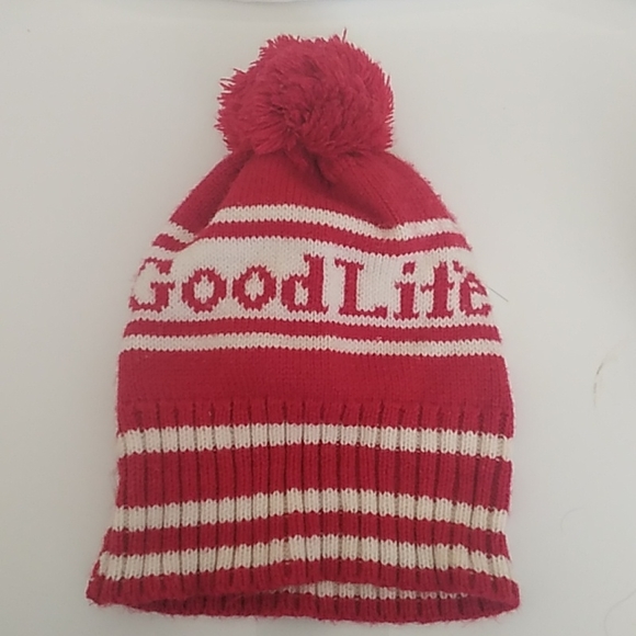 GoodLife Fitness a warm knitted hat - Picture 4 of 8